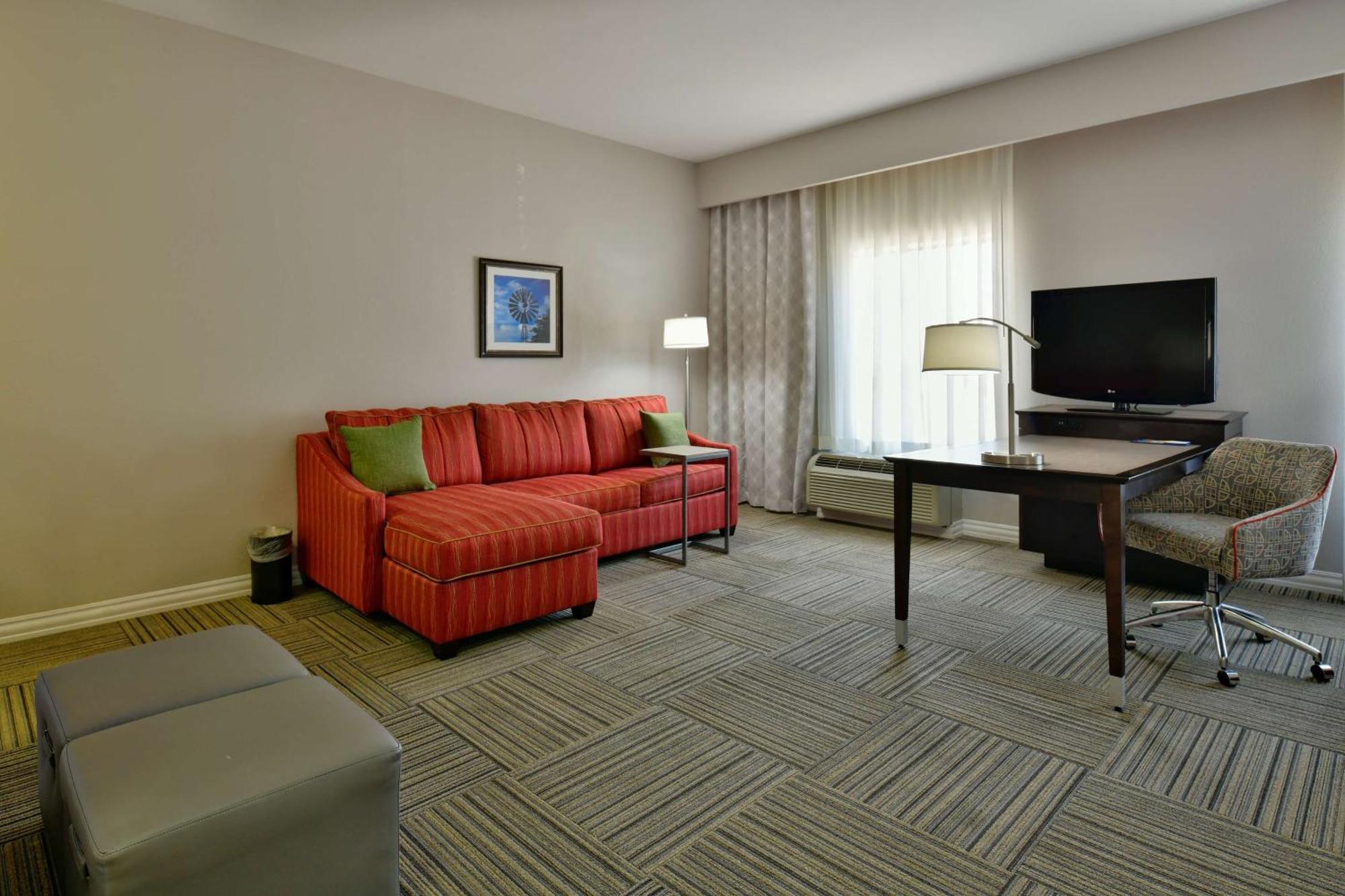 Hampton Inn & Suites Fredericksburg Bagian luar foto