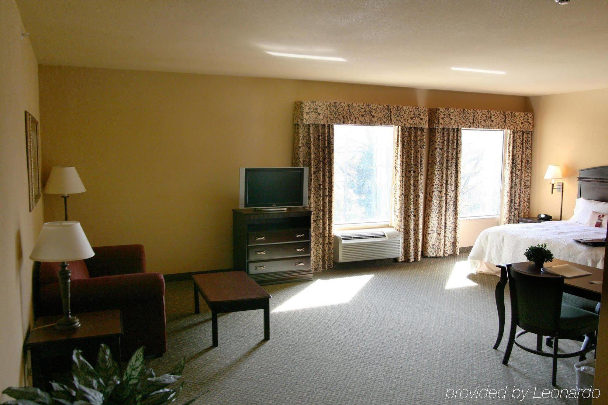Hampton Inn & Suites Fredericksburg Ruang foto